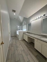 Building Photo - 13814 Bink Ct