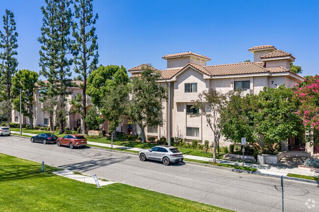 Primario - Park Avenue Apartments