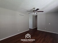 2442 Soundview Ct