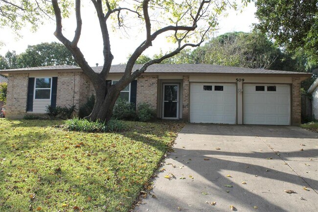 Foto del edificio - 509 Shelmar Dr