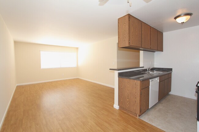 Building Photo - 5421 Kester Ave