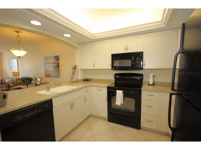 Foto del edificio - 901 Collier Ct