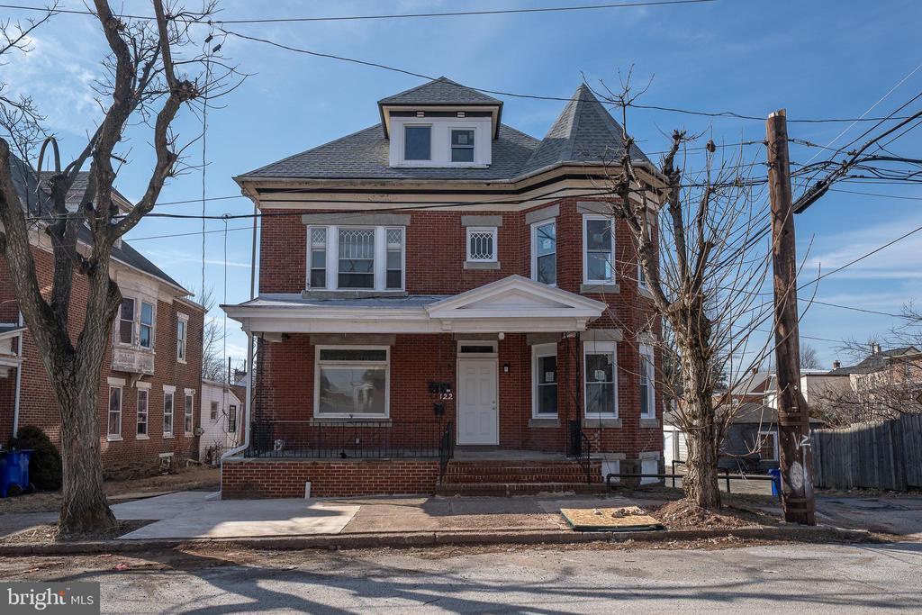 Primary Photo - 122 3RD St