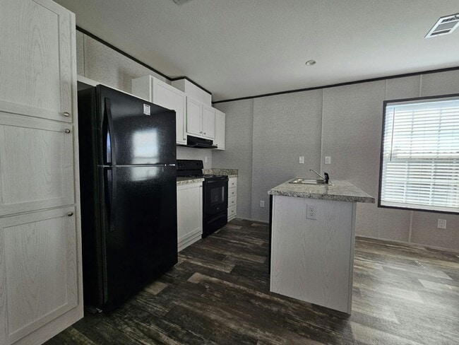 Building Photo - 1042 Myakka Dr