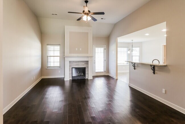 Building Photo - 3469 Marion Ln