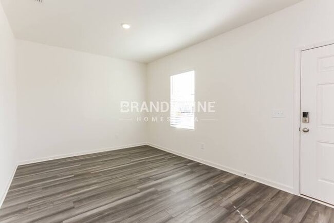 Building Photo - 63 Rowlett Pl