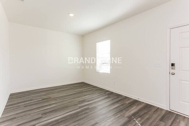 Foto del edificio - 63 Rowlett Pl