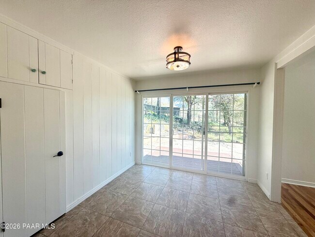 Foto del edificio - 424 W Leroux St