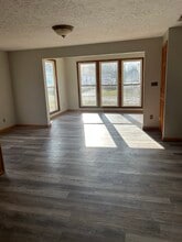 Building Photo - 2339 Berdel St SE