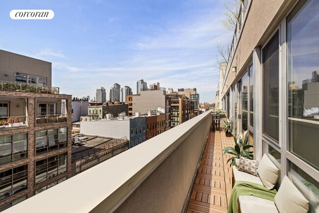 Building Photo - 125 N 10th St