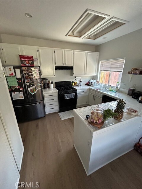 Foto del edificio - 12812 Westbury Dr