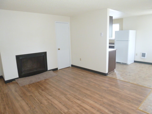 Foto del edificio - 2bd 1ba
