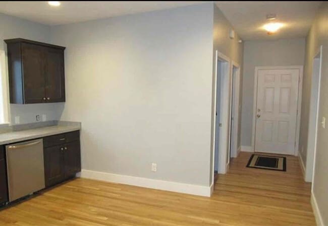 Foto del edificio - 539 Southbridge St