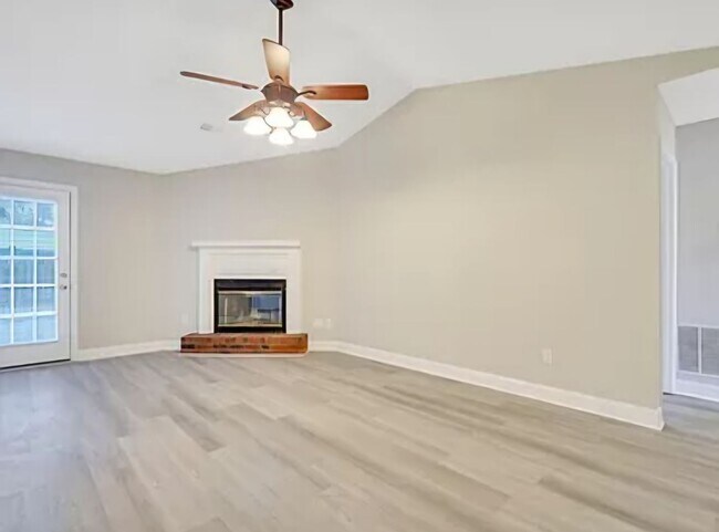 Foto del edificio - 3 bed 2 bath in Hinesville!