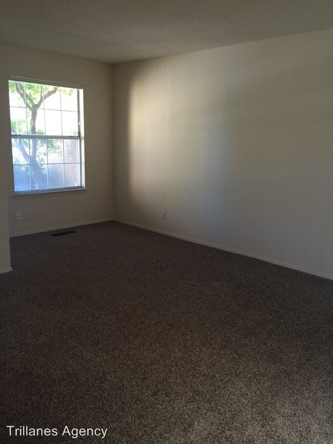 Foto del edificio - 6736 Kelly Ann Rd NE NE