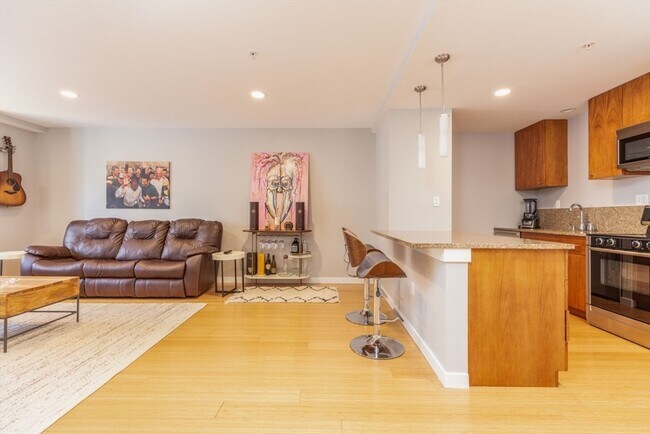 Foto del edificio - 16 Miner St