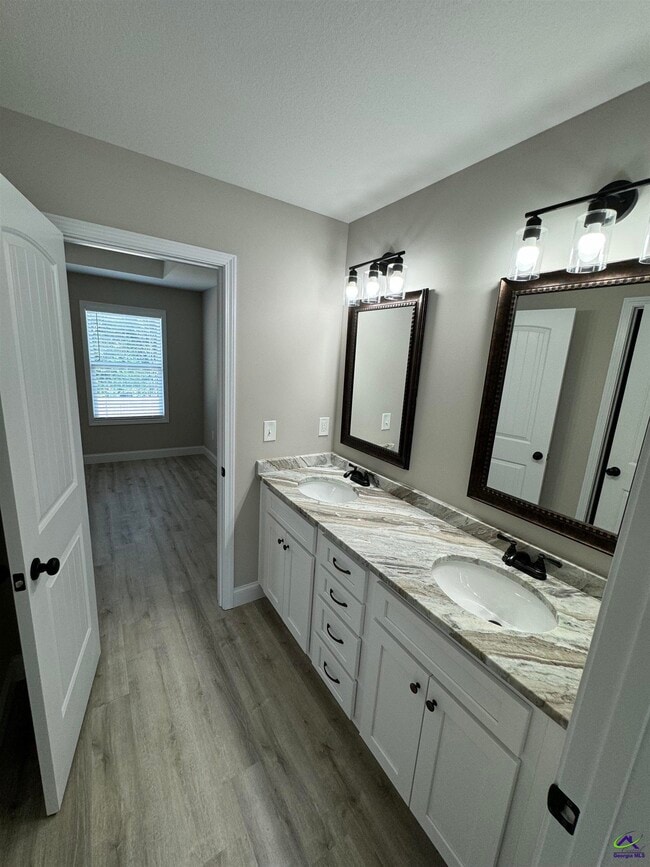 Building Photo - 312 Beau Claire Cir