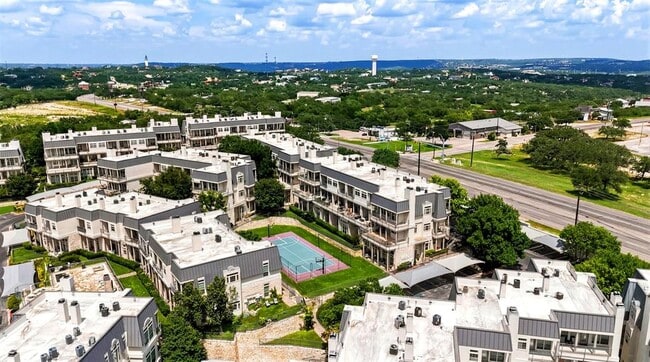 Foto del edificio - 2918 Ranch to Market Rd 620
