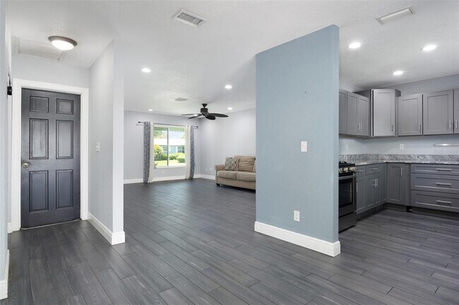 Foto del edificio - 5923 19th St NE