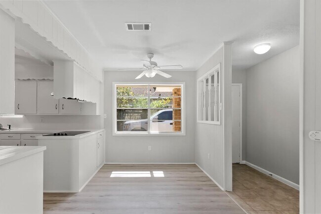 Building Photo - 5414 1st St