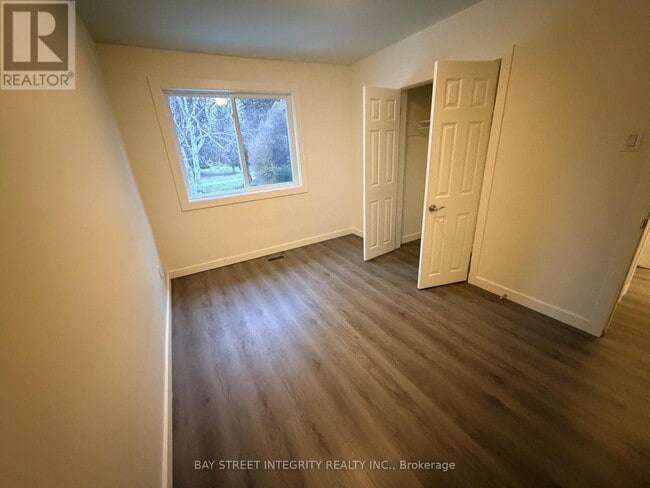 Building Photo - 43 Fairglen Ave