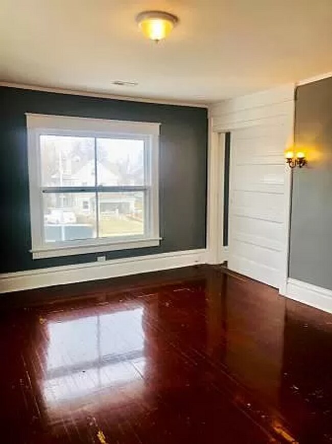 Foto del edificio - Beautiful 4 Bedroom / 1.5 Bathroom house