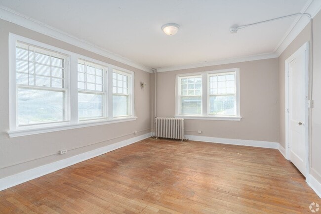 Interior Photo - Rollins Apartments