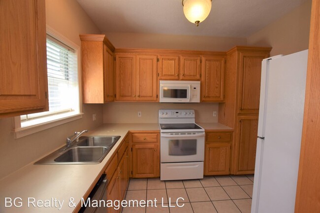Building Photo - 3 br, 2 bath House - 214 Fairview Ave