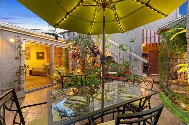 Foto del edificio - 4224 Swift Ave