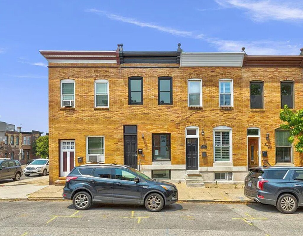 Foto principal - 646 S Curley St