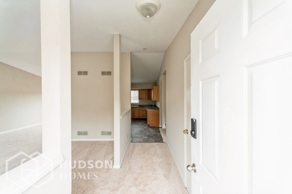 Building Photo - NOW AVAILABLE!  - 6283 Giddings, Rootstown...