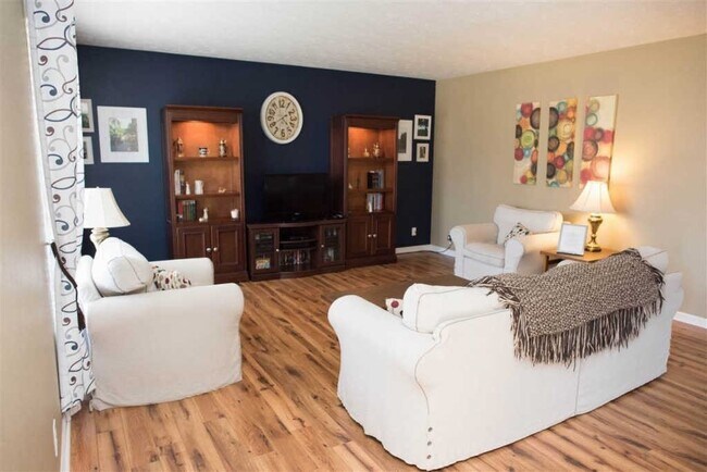 Foto del edificio - 4 Bedroom 2.5 Bath Home