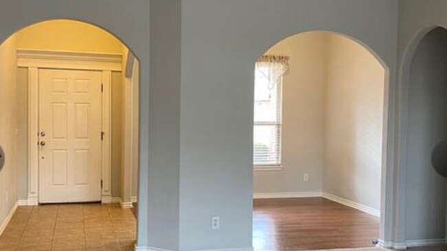 Foto del edificio - 2622 N Brush Creek Dr