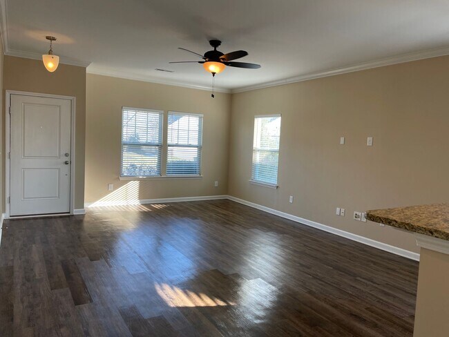 Building Photo - Newer Home, Granite Counter-Tops, Wood Lam...