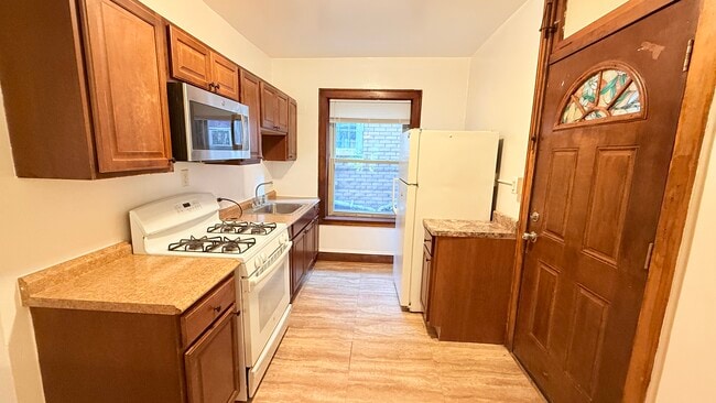 Foto del edificio - 4453 W Dickens Ave