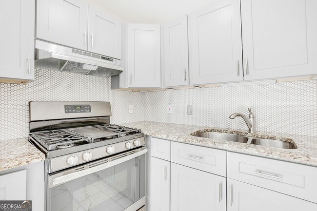 Foto del edificio - 3863 Creekbank Cove
