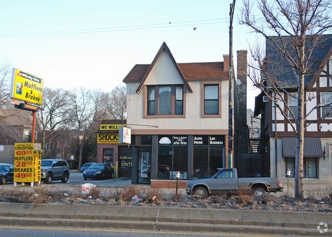 Building Photo - Irving Park Retail