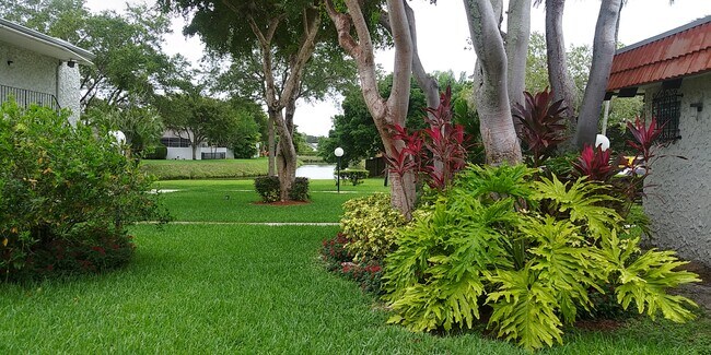 Foto del edificio - 8701 SW 141st St