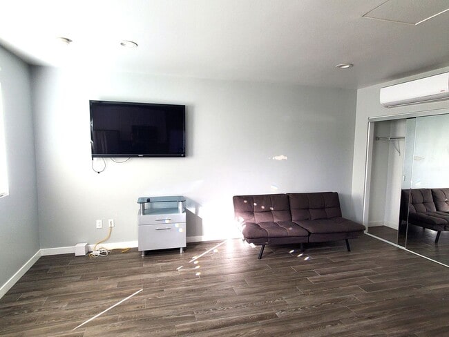 Photo - 11167 Richmont Rd Apartment