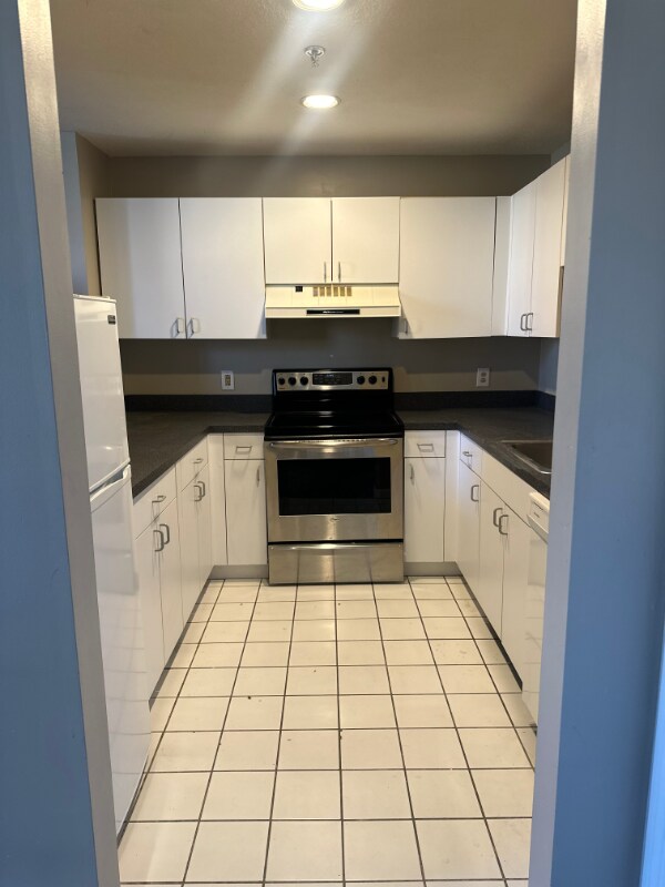 21 Wingate St Unit 506, Haverhill, MA 01832 Condo for Rent in