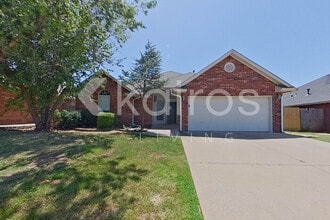 Building Photo - 1216 SW 129th St