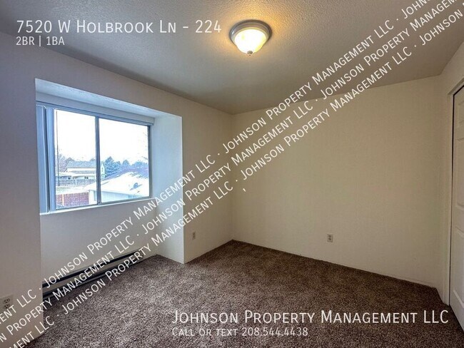 Foto del edificio - 7520 W Holbrook Ln