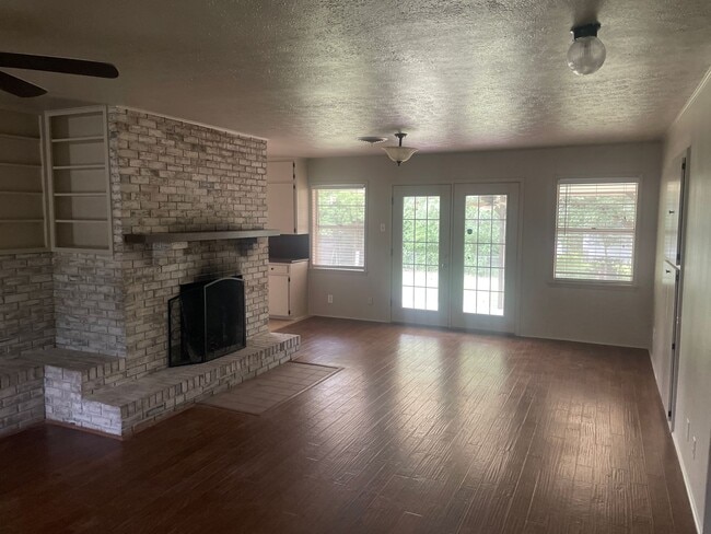 Building Photo - 3 BEDROOM, BELTON ISD