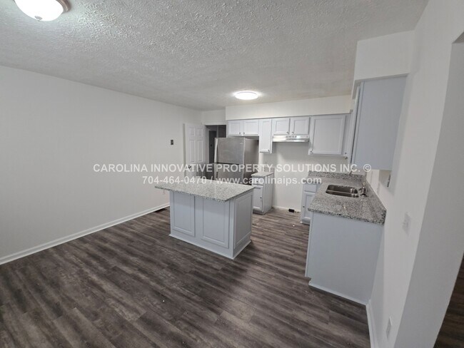 Photo - 1409 Tinnin Ave House