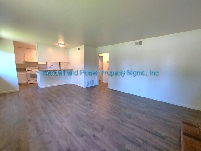 Foto del edificio - Charming 2BD | 1BA Condo Near Capitola Village & Beach
