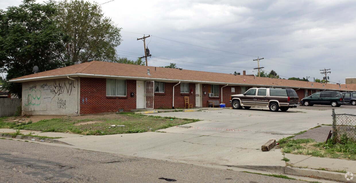 Primary Photo - 1500-1516 W Byers Pl