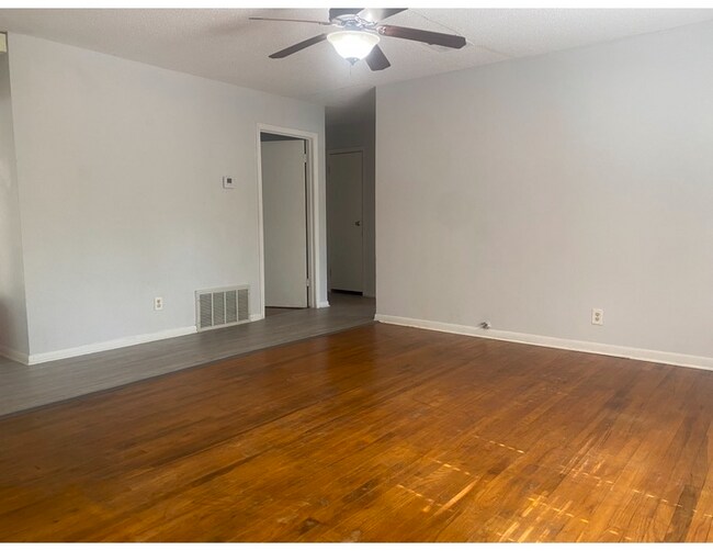 Foto del edificio - 1513 Berkshire St