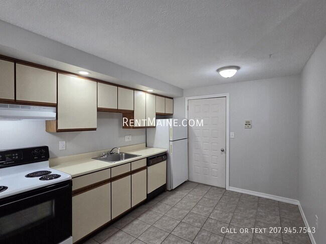 Foto del edificio - 20 Tall Pines Dr