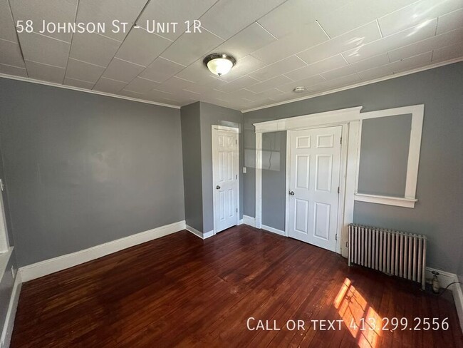 Building Photo - 58 Johnson St