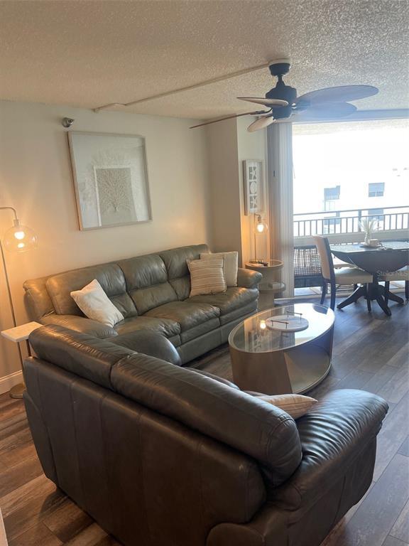 Foto del edificio - 690 Island Way